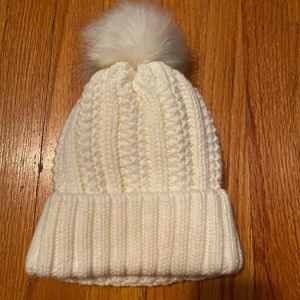 White hat perfect for winter weather fur inside warm used once